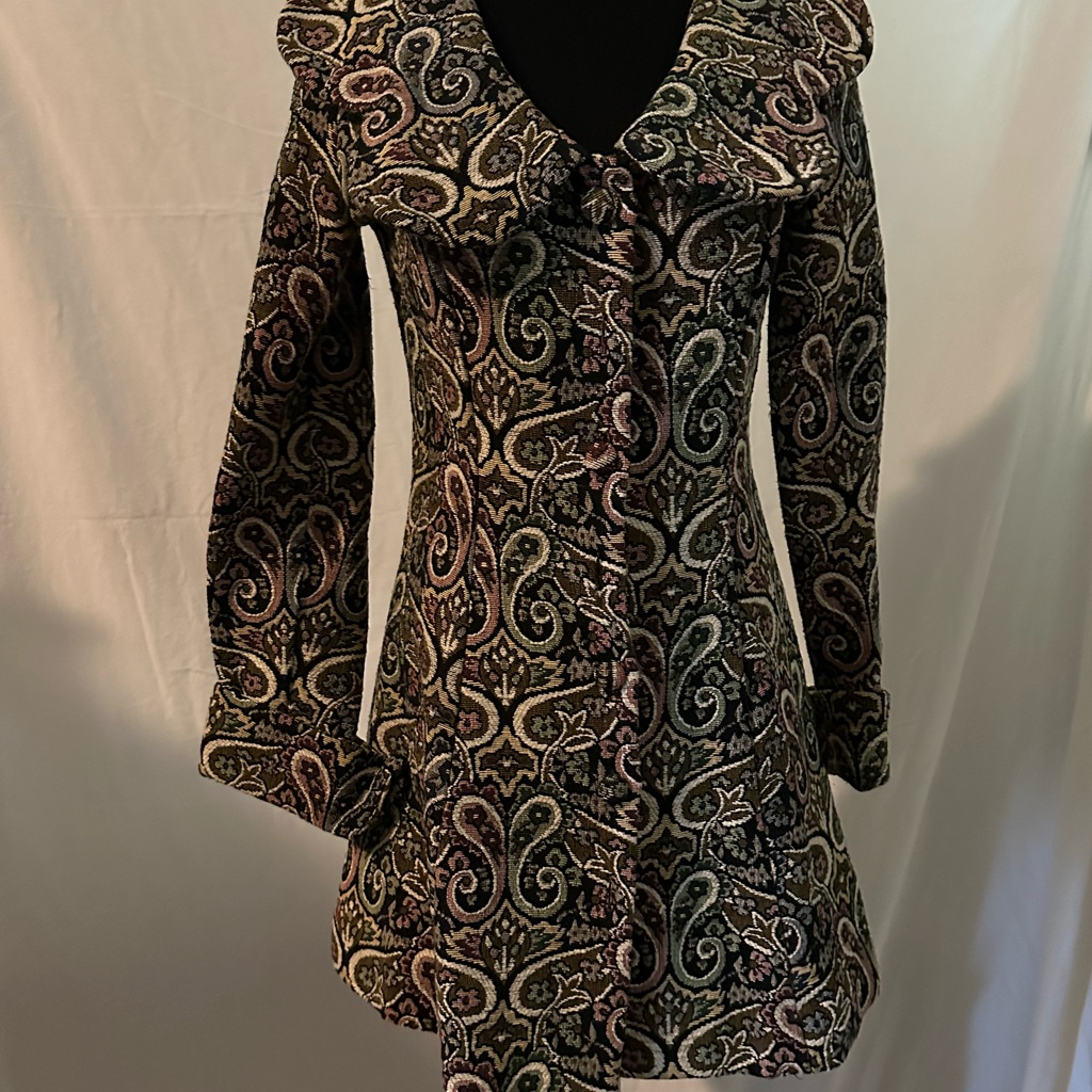 Vintage Beautiful Vintage 1970s Tapestry Coat By Suz Of California